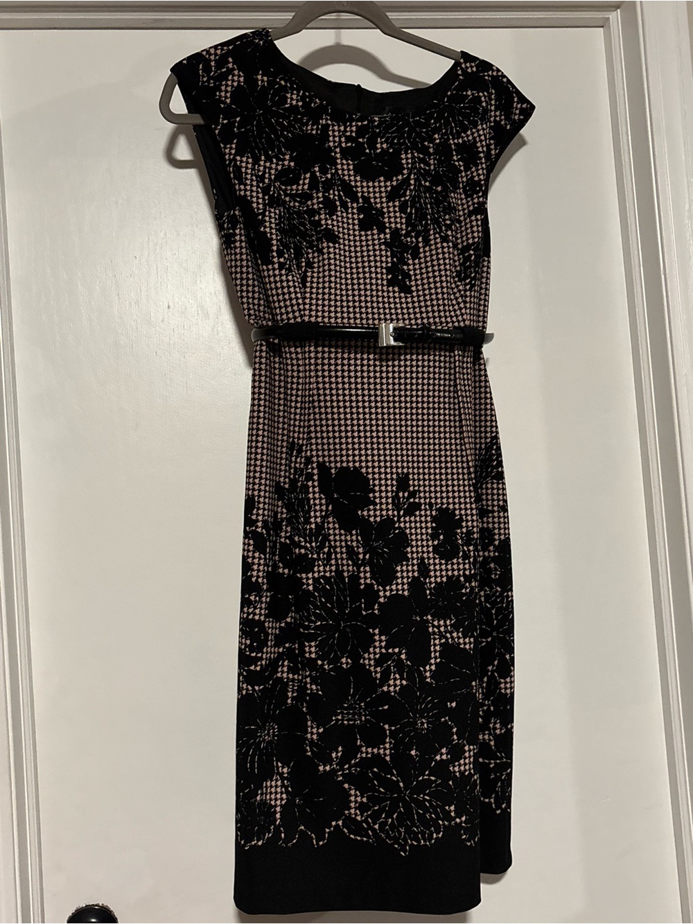 🌸connected apparel Black and cream Houndstooth Floral Midi Dress